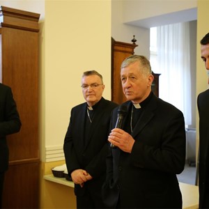 Kardinal Cupich susreo se s bogoslovima u zagrebačkoj Bogosloviji